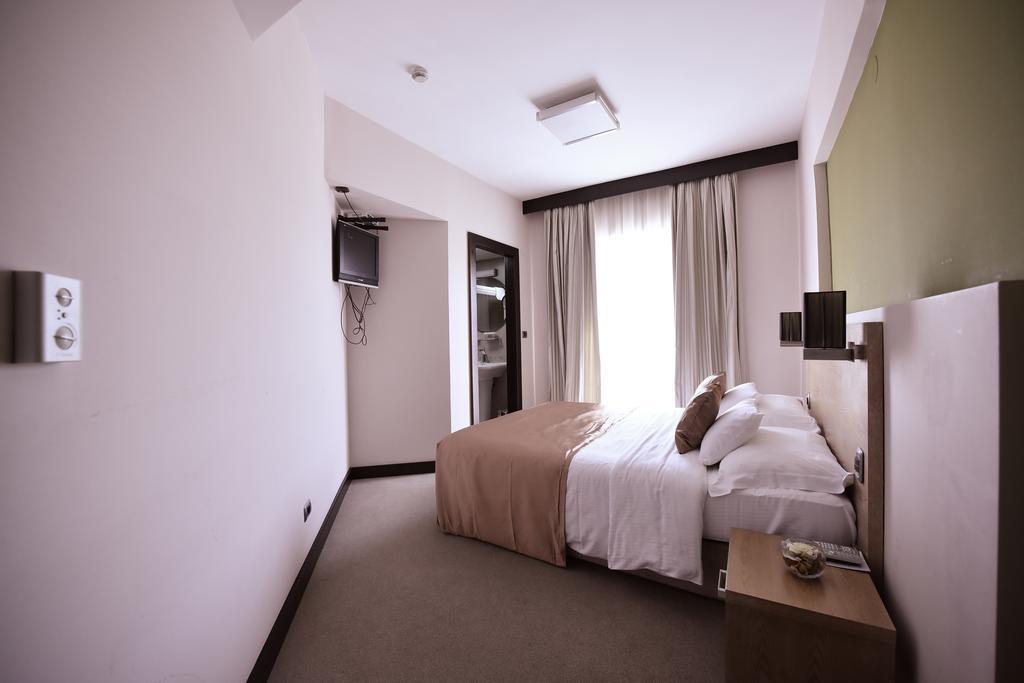 City Hotel พอดโกริกา ห้อง รูปภาพ