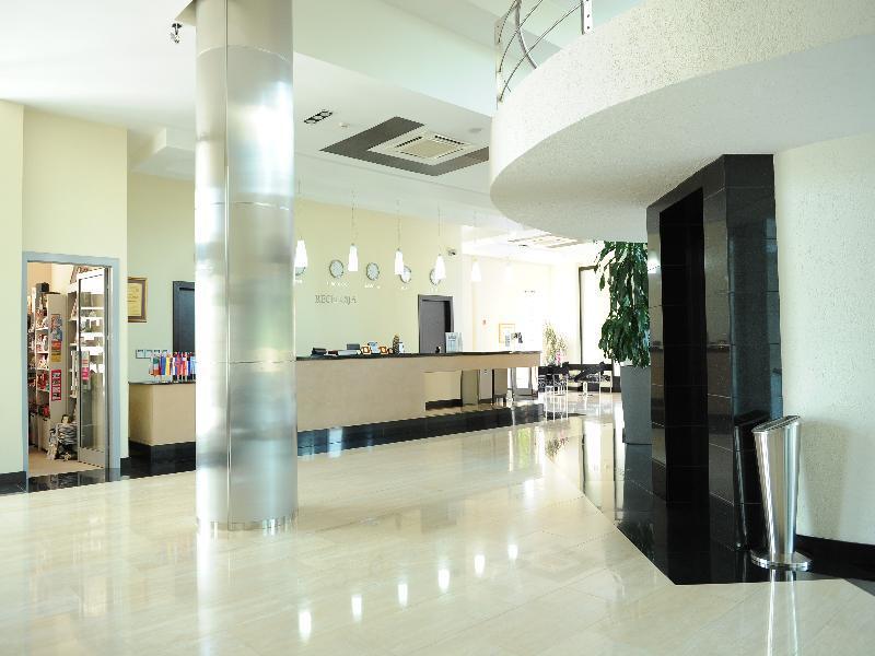 City Hotel พอดโกริกา ภายนอก รูปภาพ